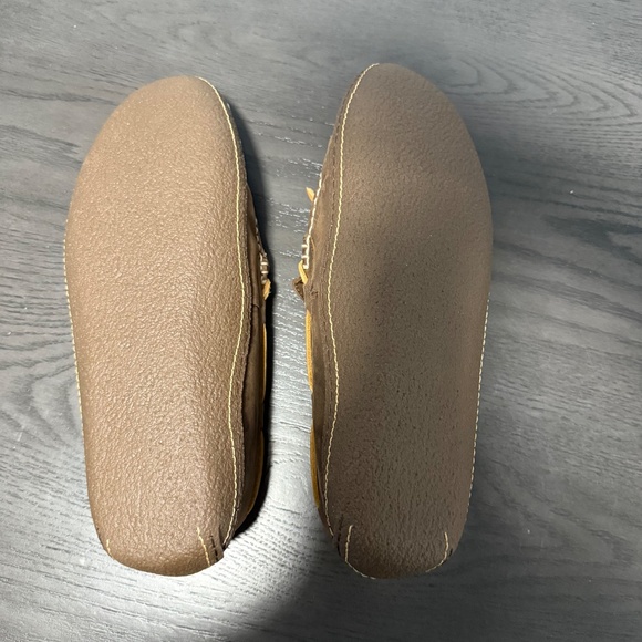 L.L.Bean Men's Handsewn Slippers, Flannel-Lined Size 11 Medium - Picture 8 of 9